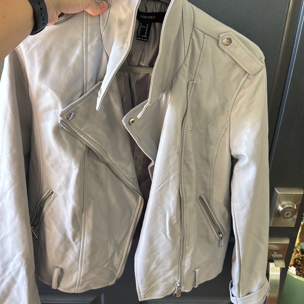 Forever 21 light grey women’s jacket